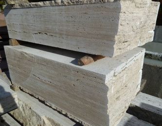 736BL_Travertin-Therme_Rovolano_AV_09-40cm_dick_2012.jpg